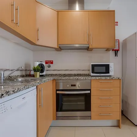 Chez Oasis - Charming By The * Lagos