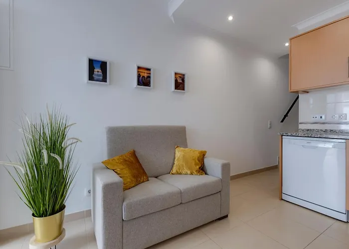 Chez Oasis - Charming By The 度假居 *