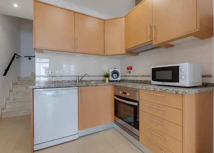 Chez Oasis - Charming By The *