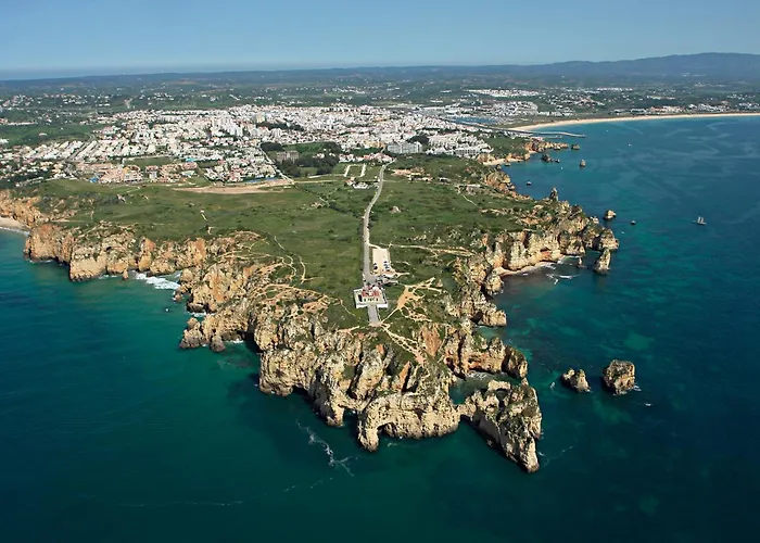 Chez Oasis - Charming By The