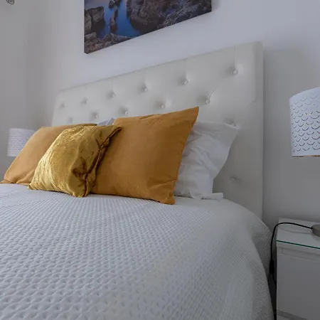 Chez Oasis - Charming By The Holiday home