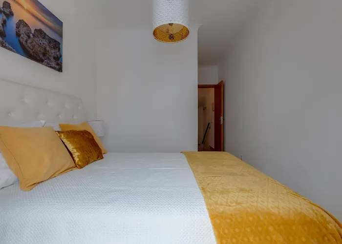 Feriehus Chez Oasis - Charming By The *