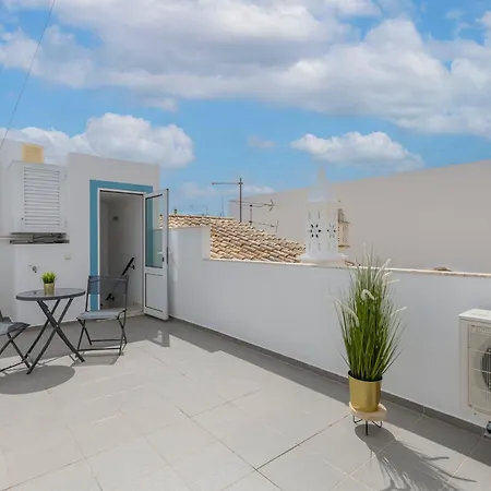 Chez Oasis - Charming By The Σπίτι διακοπών *