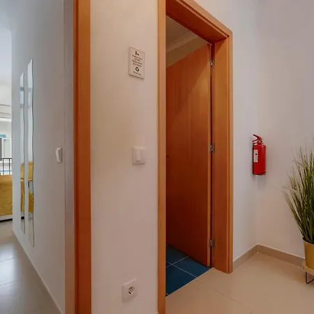 Chez Oasis - Charming By The Σπίτι διακοπών